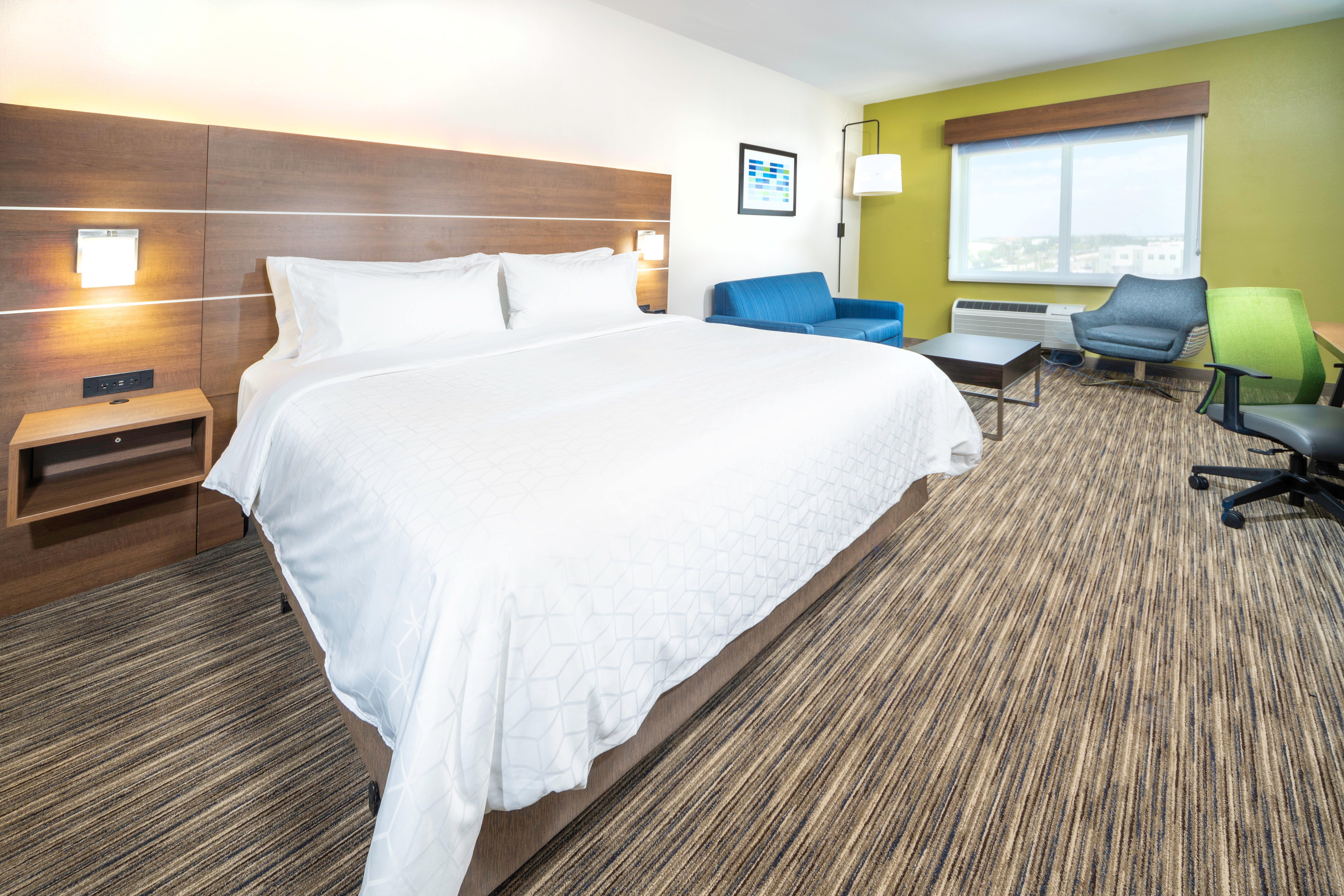 Holiday Inn Express & Suites - Fort Myers Airport By Ihg מראה חיצוני תמונה